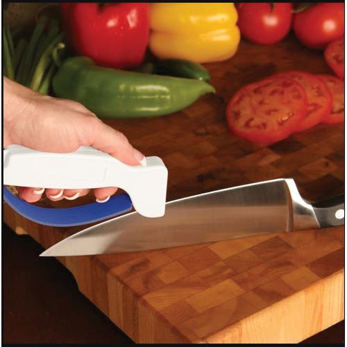 Accusharp Knife Sharpener Diamond?Honed Tungsten Carbide Plastic Handle