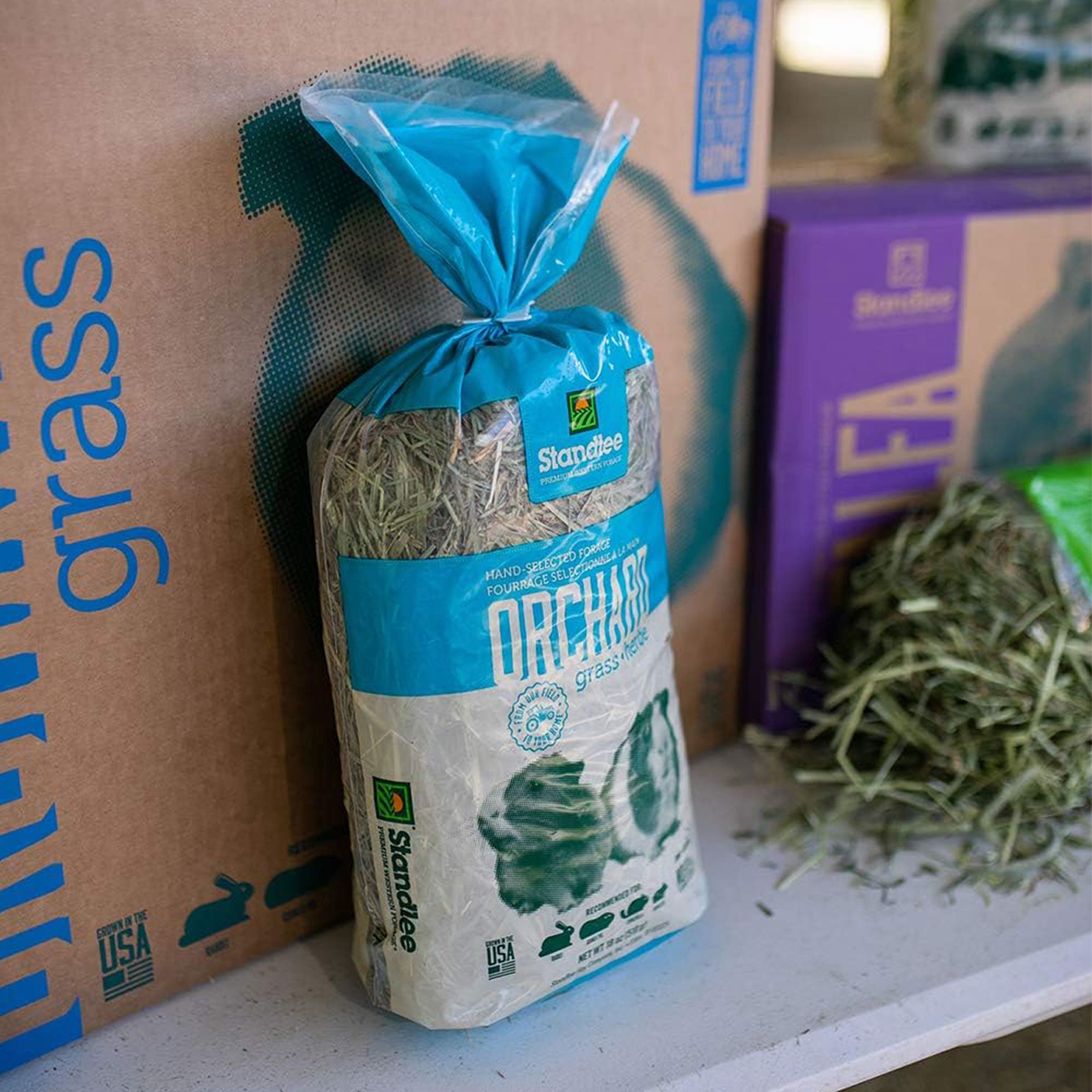 STANDLEE Orchard Grass Small Animal Food, Chinchilla, Gerbil, Guinea Pig, Hamster, Prairie Dog, Rabbit, 48 oz Bag