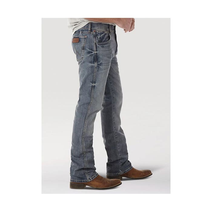 Wrangler Retro Series 77MWZGL-32X36 Jeans, 32 in Waist, 36 in L Inseam, Greeley, Bootcut, Slim Fit, Stretchable