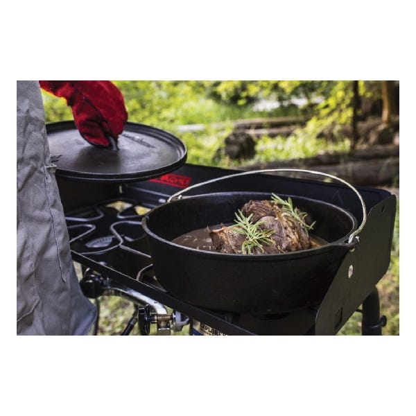 Camp Chef Classic Dutch Oven 8 qt Cast Iron True Seasoned