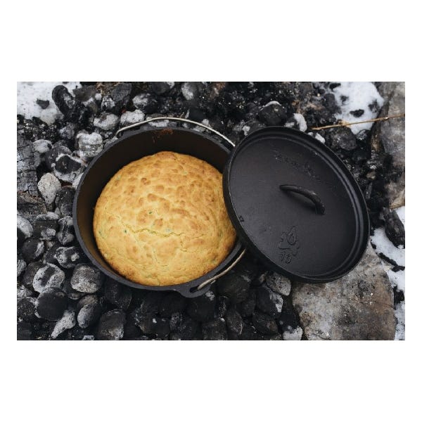 Camp Chef Classic Dutch Oven 4 qt Cast Iron True Seasoned