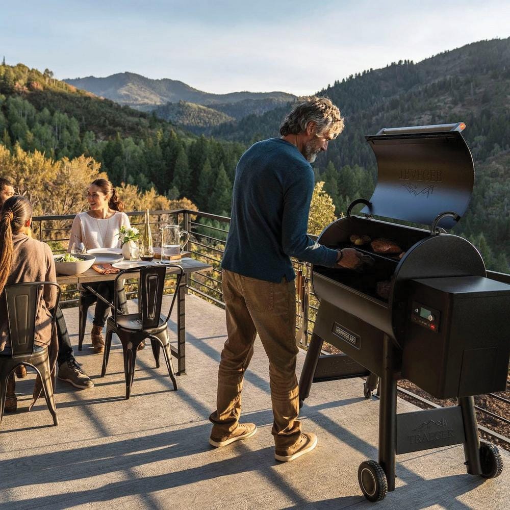 Traeger Pellet Grill 38000 BTU 570 sq in Primary Cooking Surface Side Shelf Included Steel Body