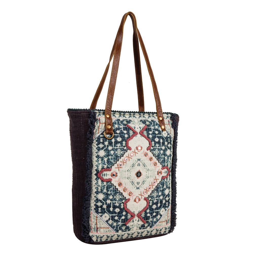 Myra Bag Tote Bag, Homestyle Warmth Embroidered, Zipper
