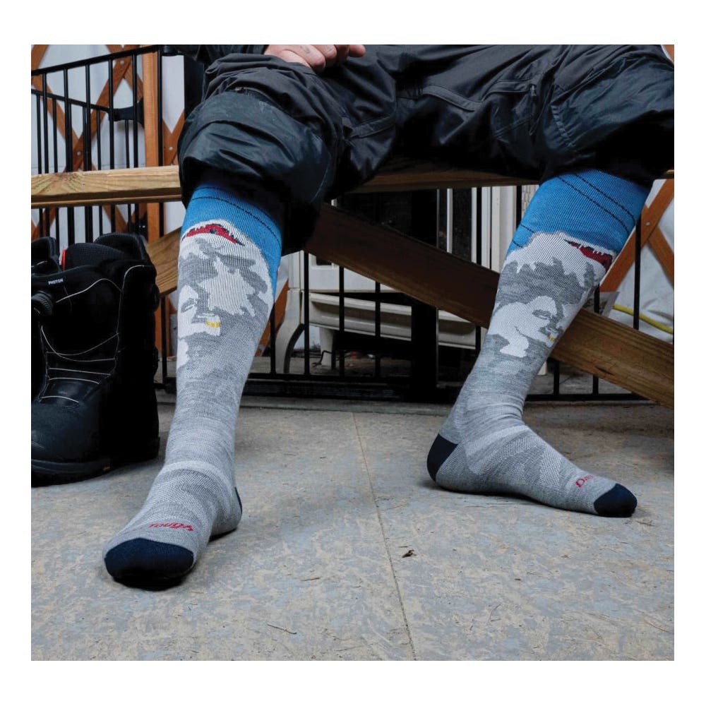Darn Tough Heady Yeti 8043-GR-L Over-The-Calf Midweight Ski and Snowboard Socks, Men's, L, Merino Wool/Nylon/Spandex