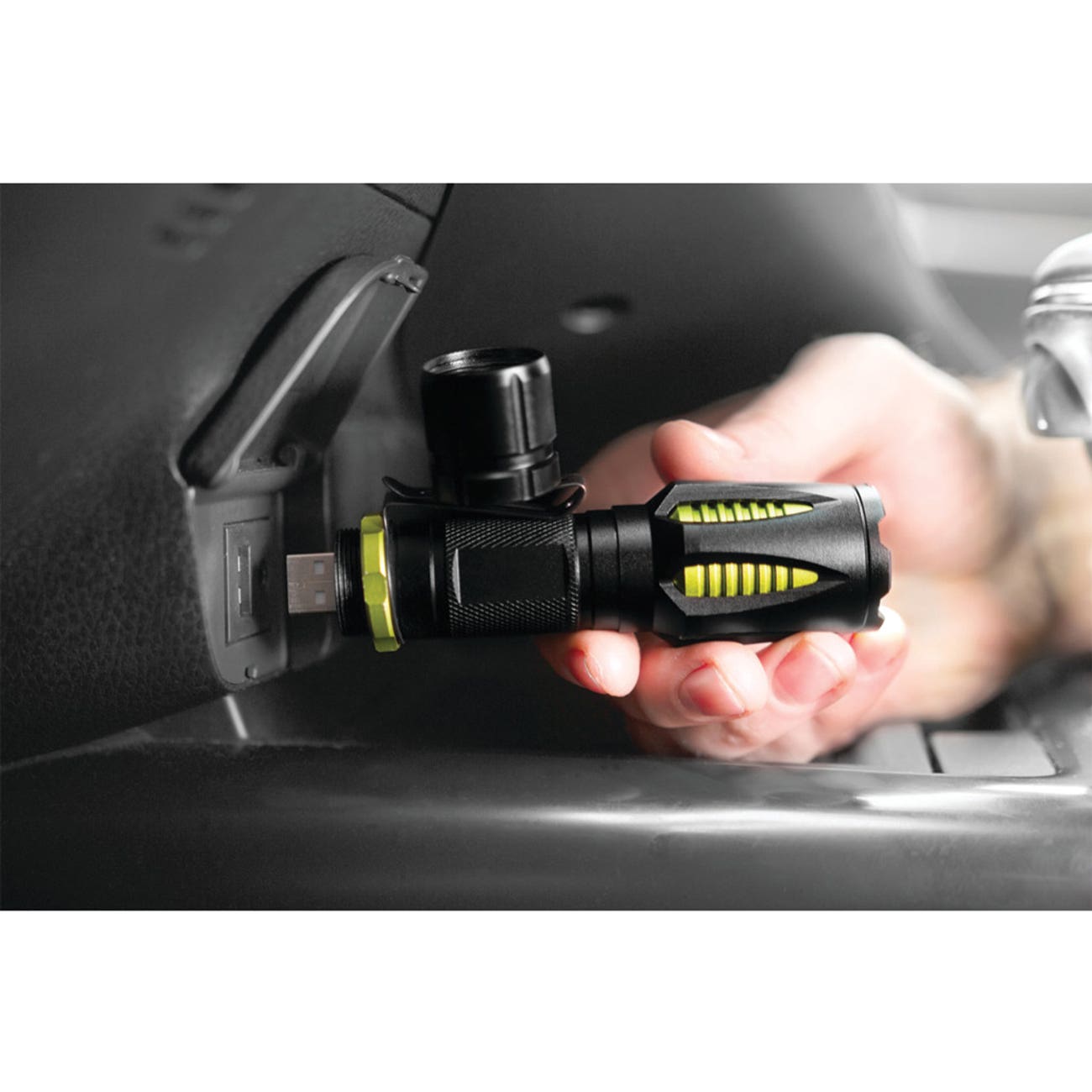 Performance Tool Firepoint X Series W2668 Flashlight, 750 mAh, ‎Lithium-Ion Battery, LED Lamp, 108 to 418 Lumens