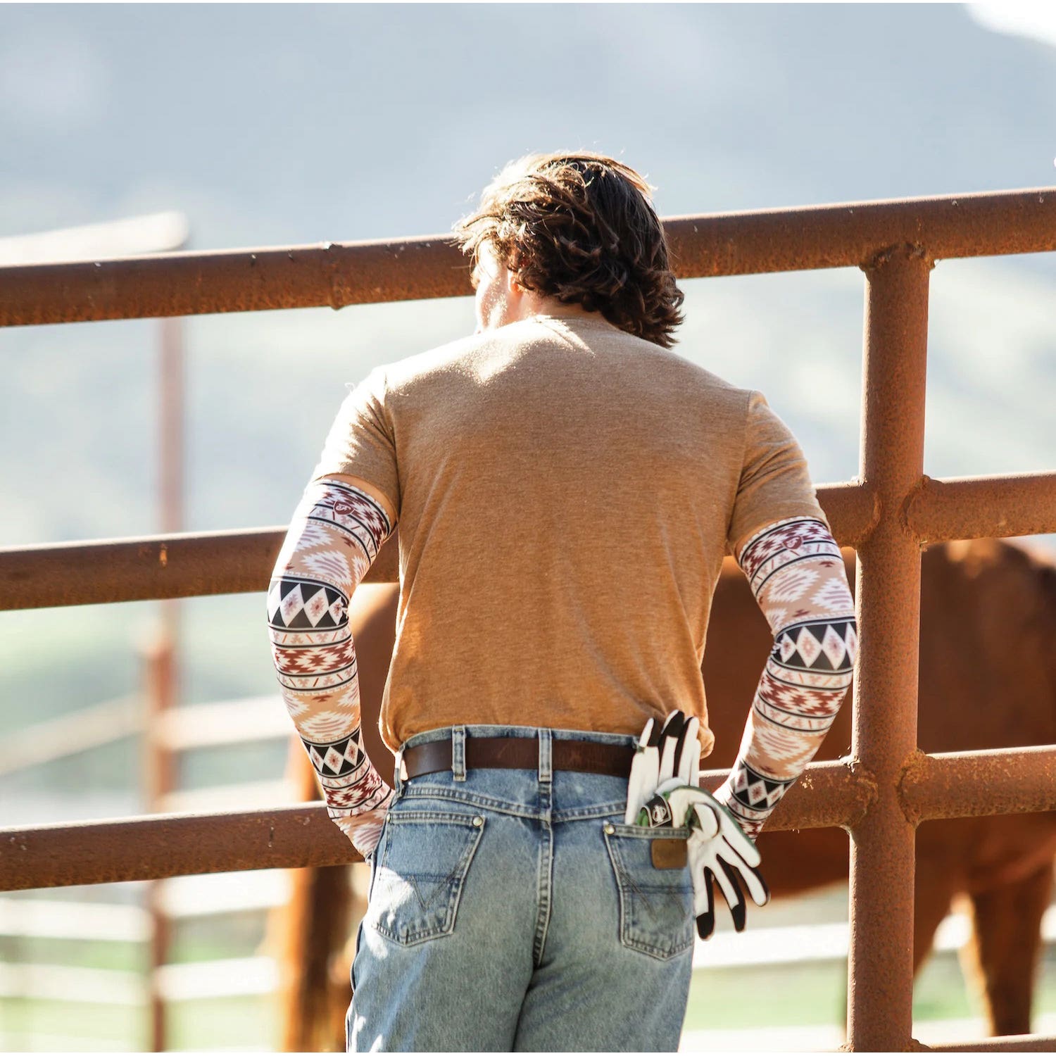 Farmers Defense SLV-NTV-SM Protection Sleeve, S/M, Polyester/Spandex, Native Pattern