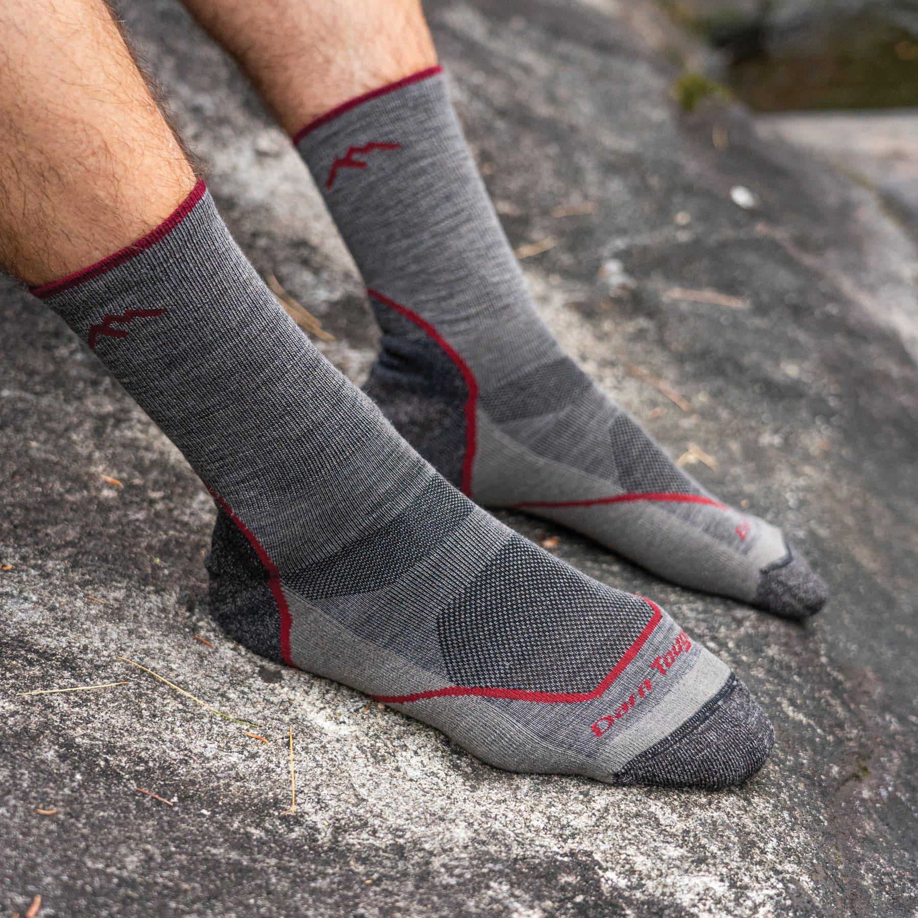 Darn Tough Men's Light Hiker Micro Crew Lightweight Hiking Sock - 921096