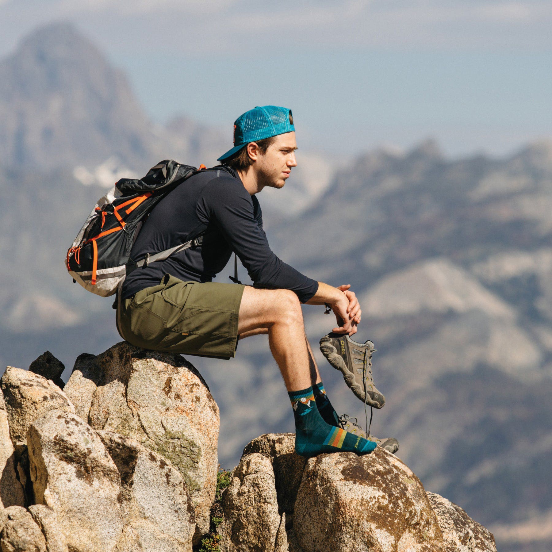 Darn Tough Men's Sunset Ridge Micro Crew Lightweight Hiking Sock - 921102