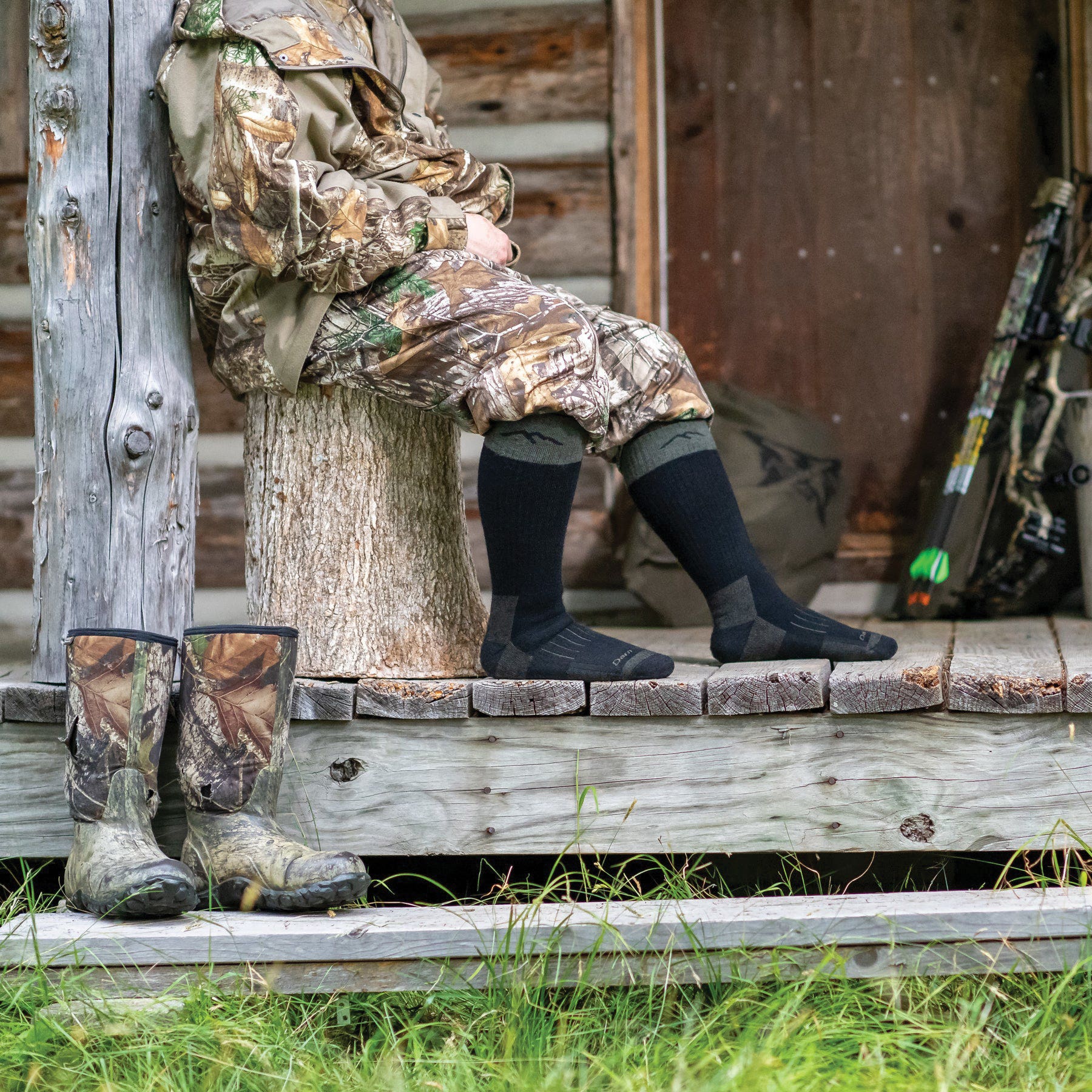 Darn Tough Over-the-Calf Heavyweight Hunting Sock - 921245