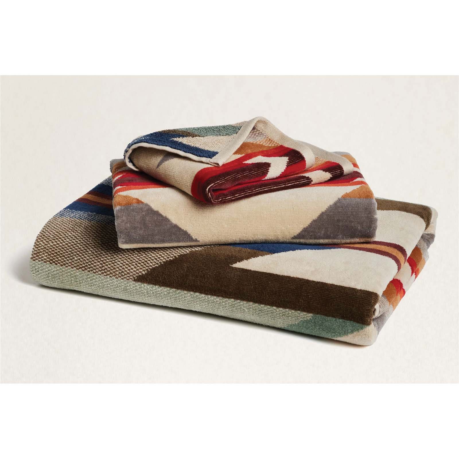Pendleton Wyeth Trail Series Hand Towel
