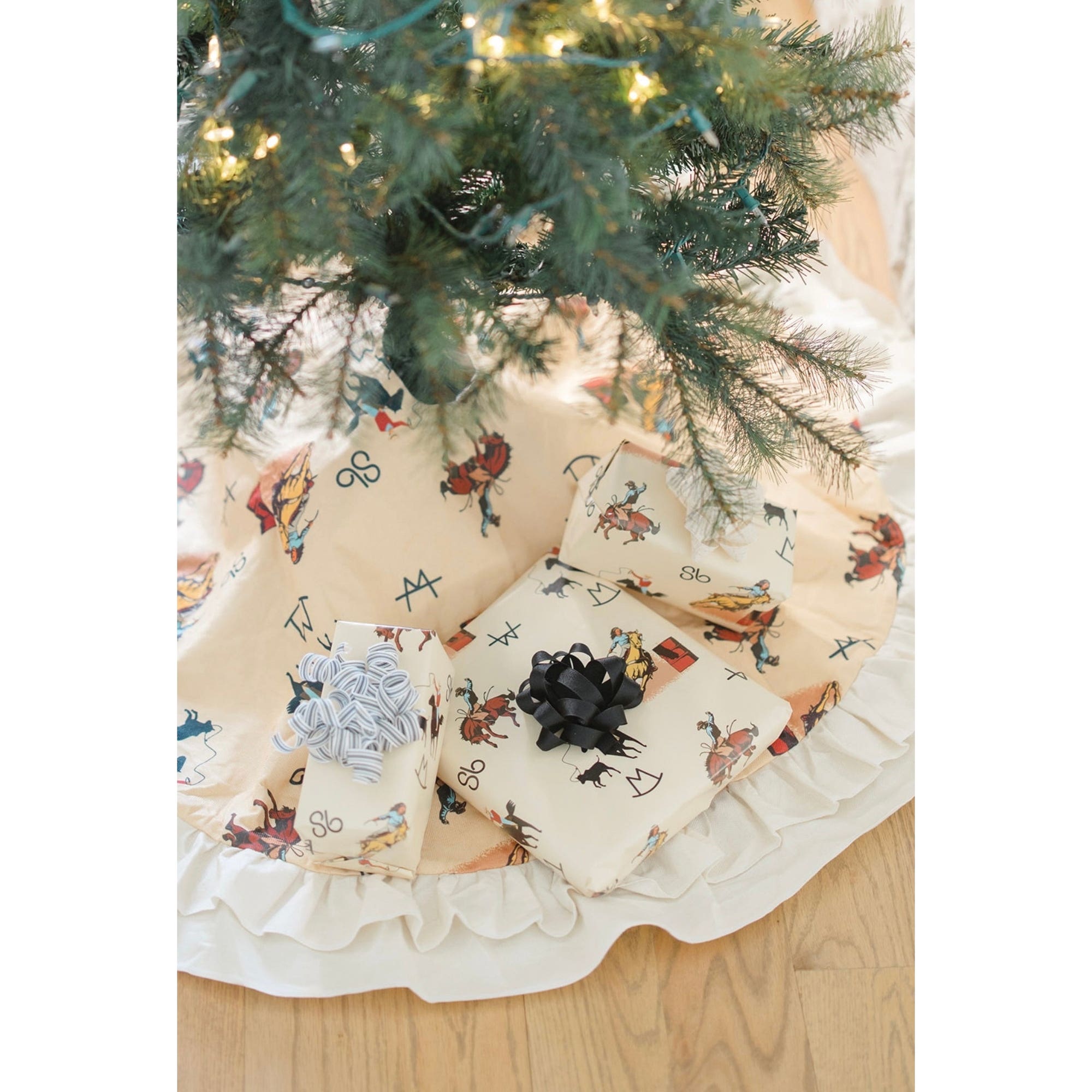 MidWestern Merch TRESKT008 Vintage Cowboy Christmas Tree Skirt, 48 in W