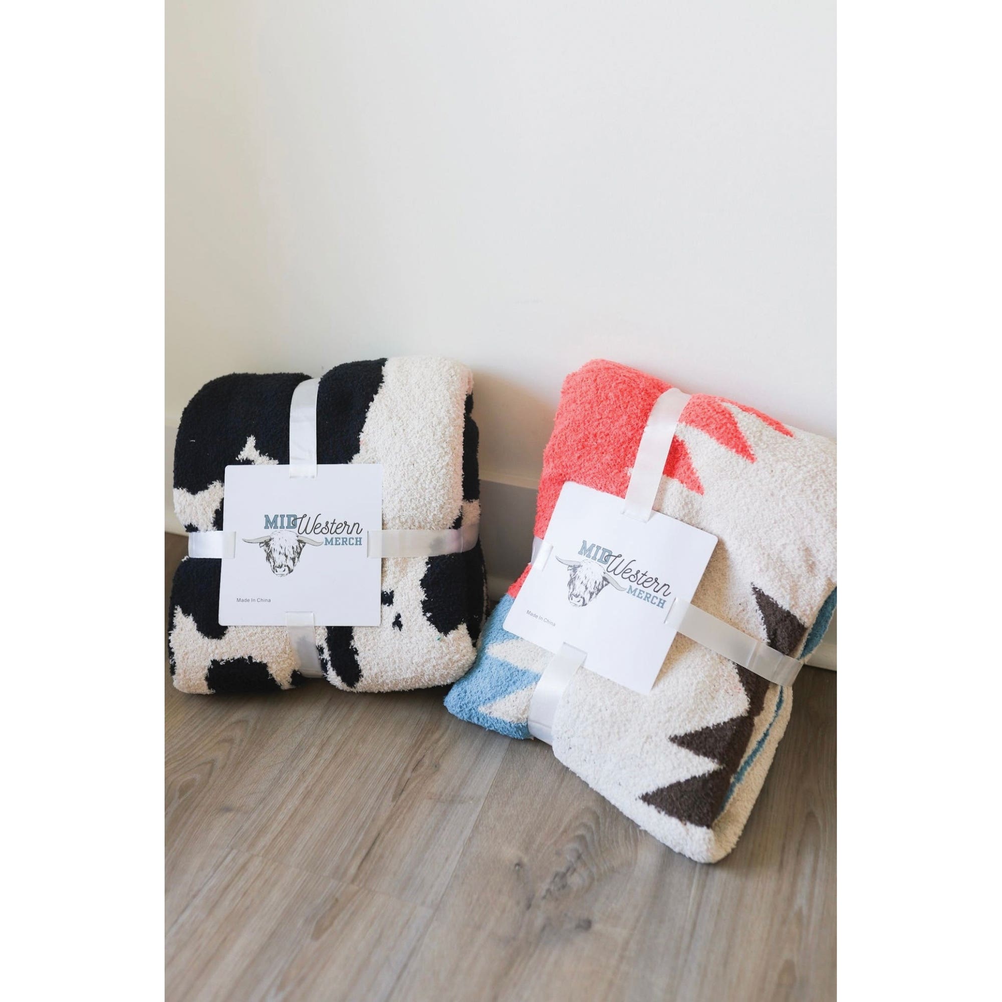 MidWestern Merch BLKT001 Throw Blanket, Aztec Pattern