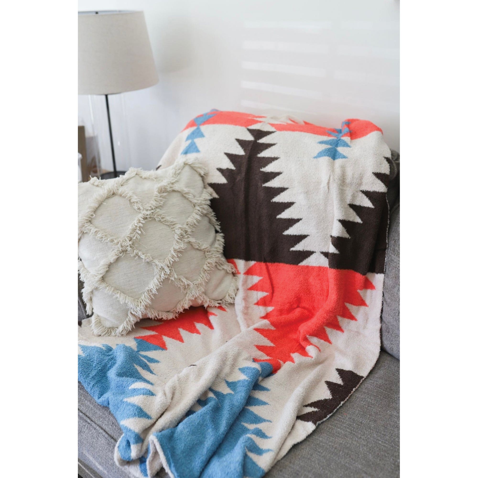 MidWestern Merch BLKT001 Throw Blanket, Aztec Pattern