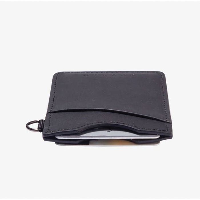 Thread Lyra Vertical Wallet