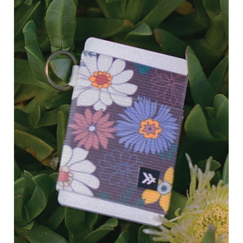 Thread Clover Wallet