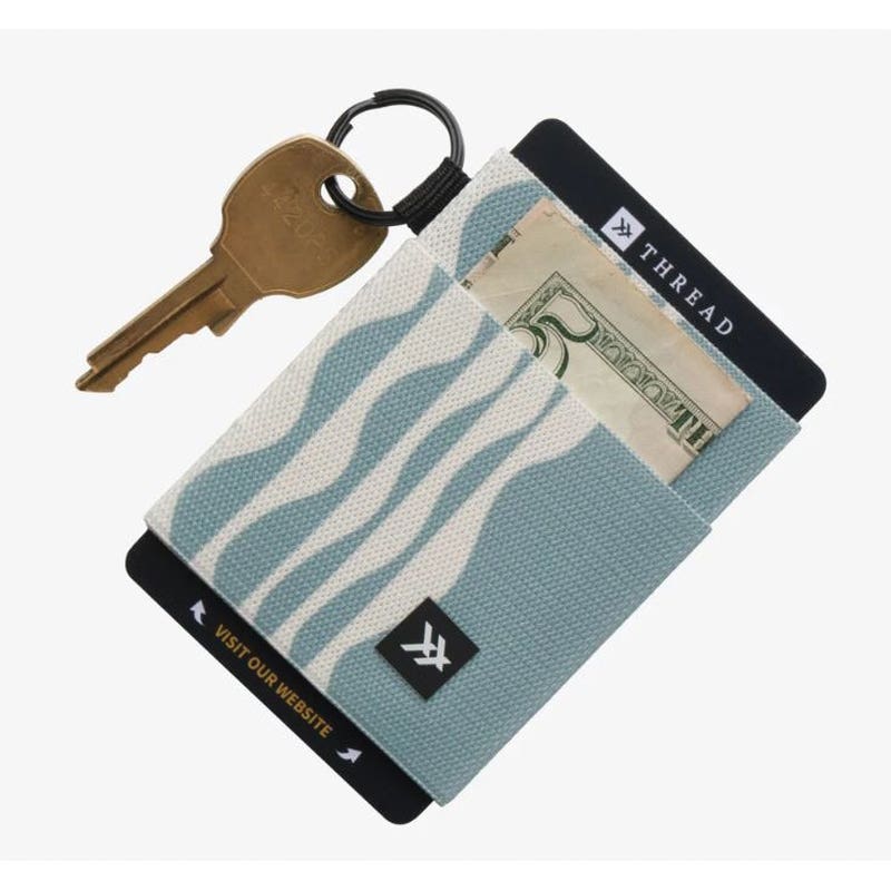 Thread Wavy Wallet