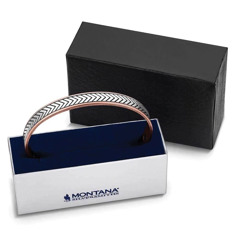 Montana Silversmiths BC6180 Cuff Bracelet, One-Size, Pointed Etched, Brass