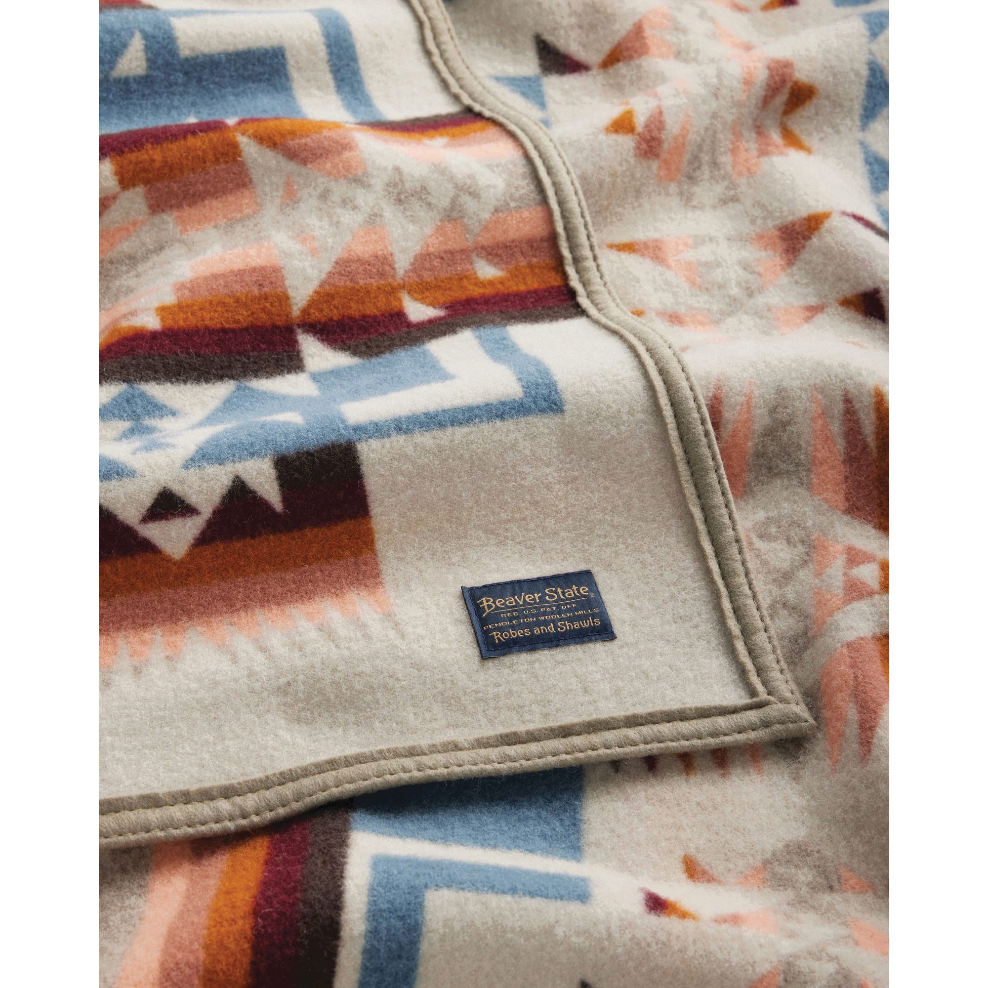 Pendleton ZD411-55184 Robe Blanket, 64 in L, 80 in W, Chief Joseph, Reversible Pattern, Cotton/Wool, Rosewood