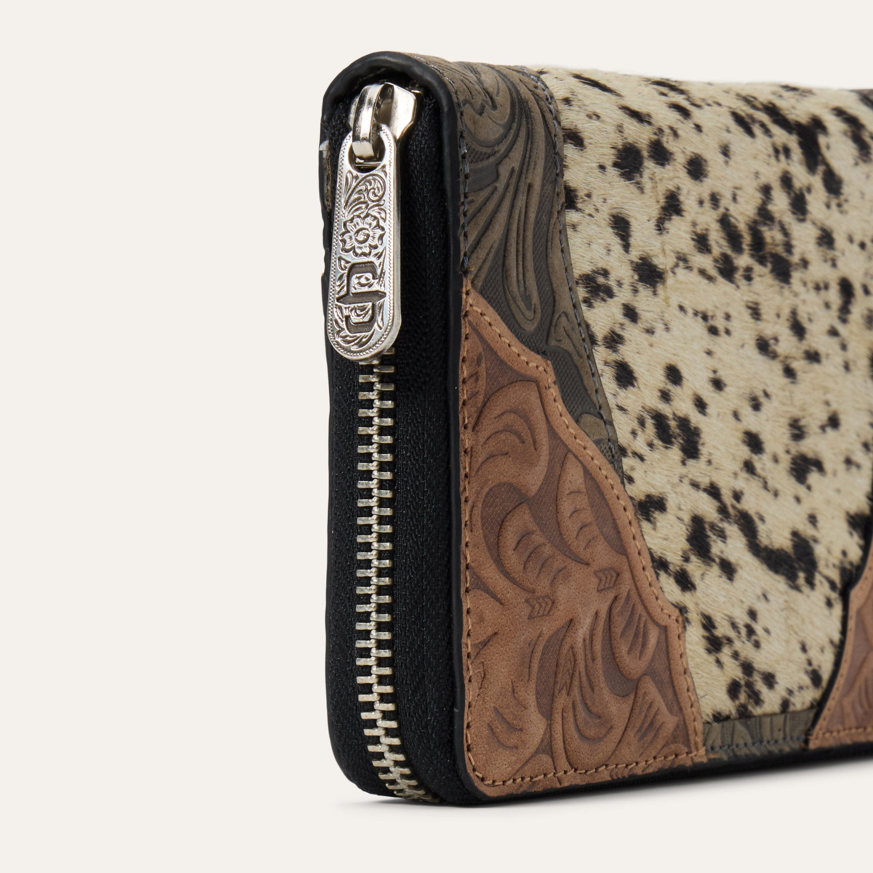 Stetson 9509000-001-NZ Wallet, Women's, Hair-On-Hide Tooled, Stetson Concho, Zipper Closure, Black
