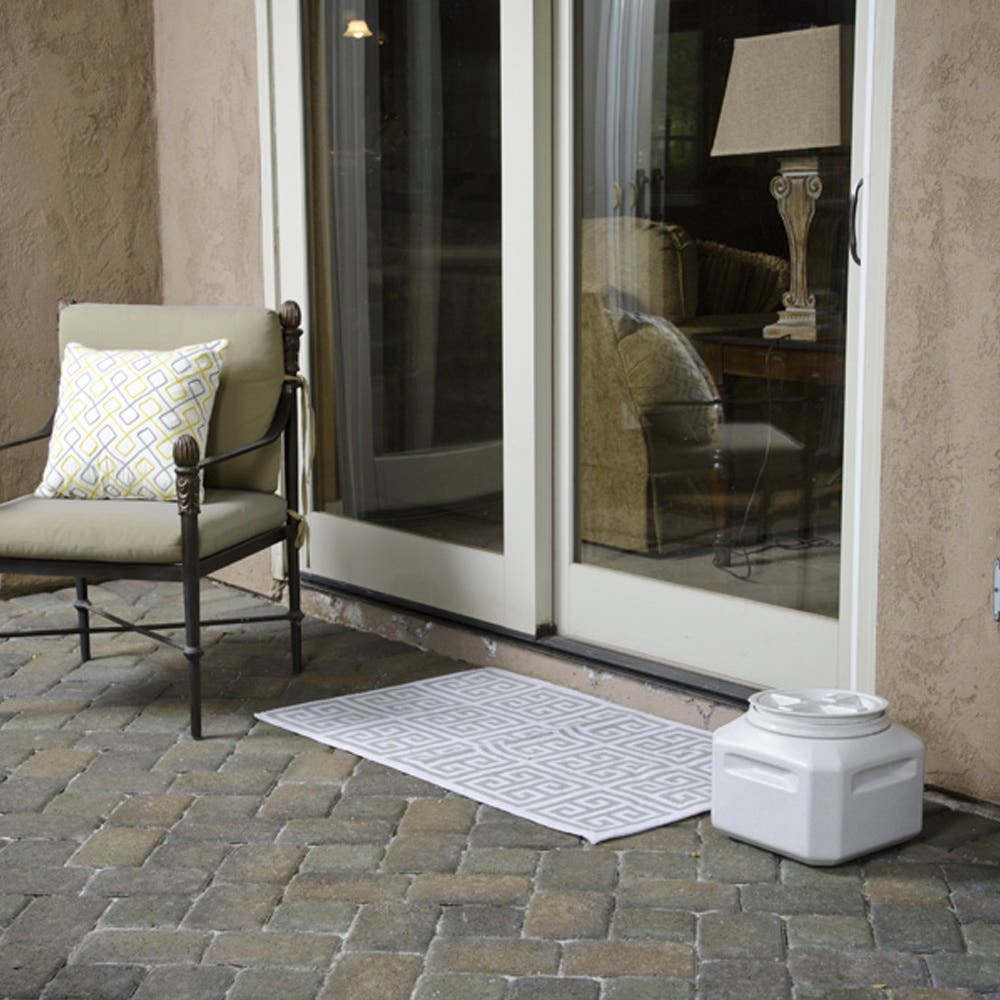 Vittles Vault Outback Food Storage Container, 4.5 Gallon