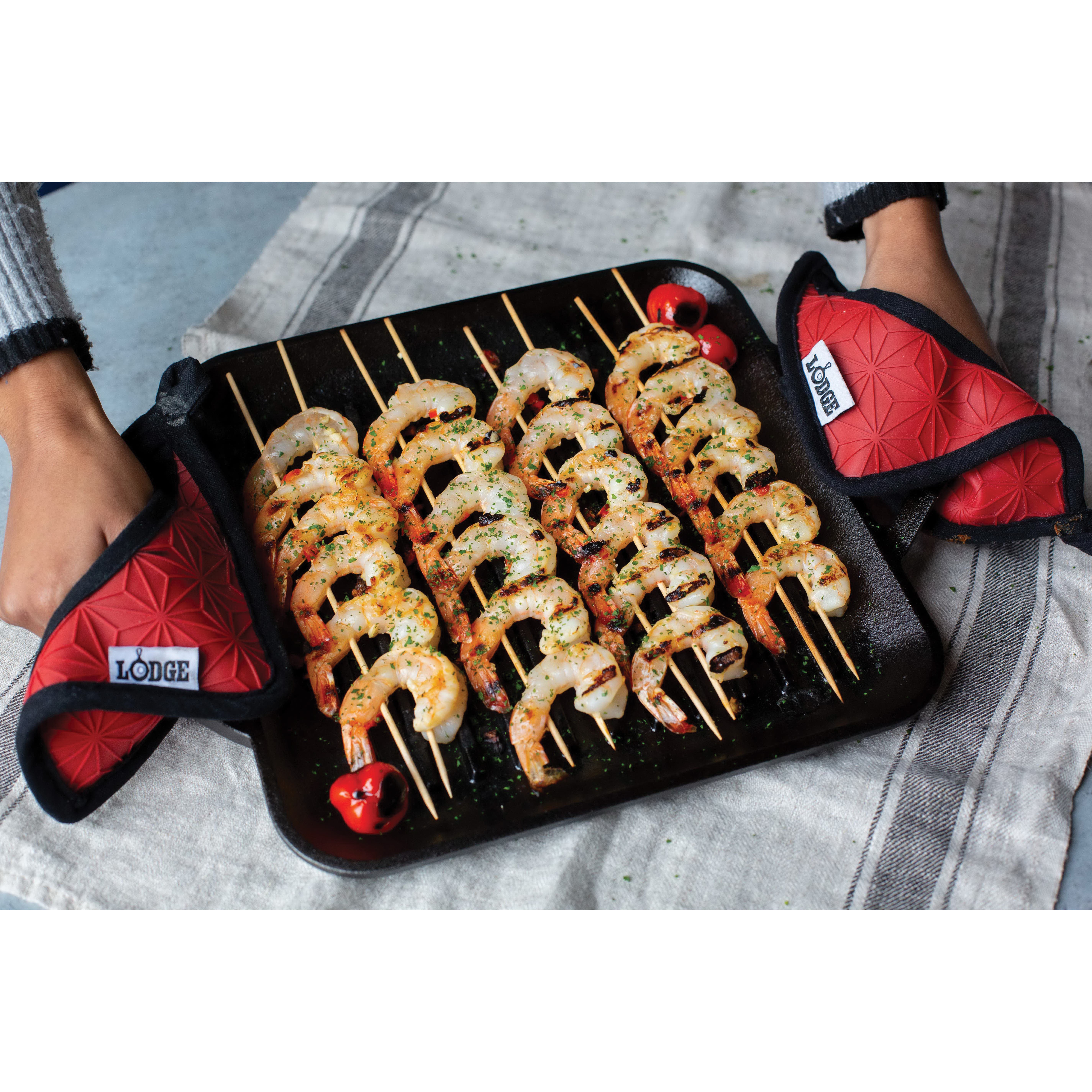 Lodge Pot Holder and Trivet, Fabric/Silicone, Red, 6.5 in L x 6.5 in W x 0.31 in H Dimensions