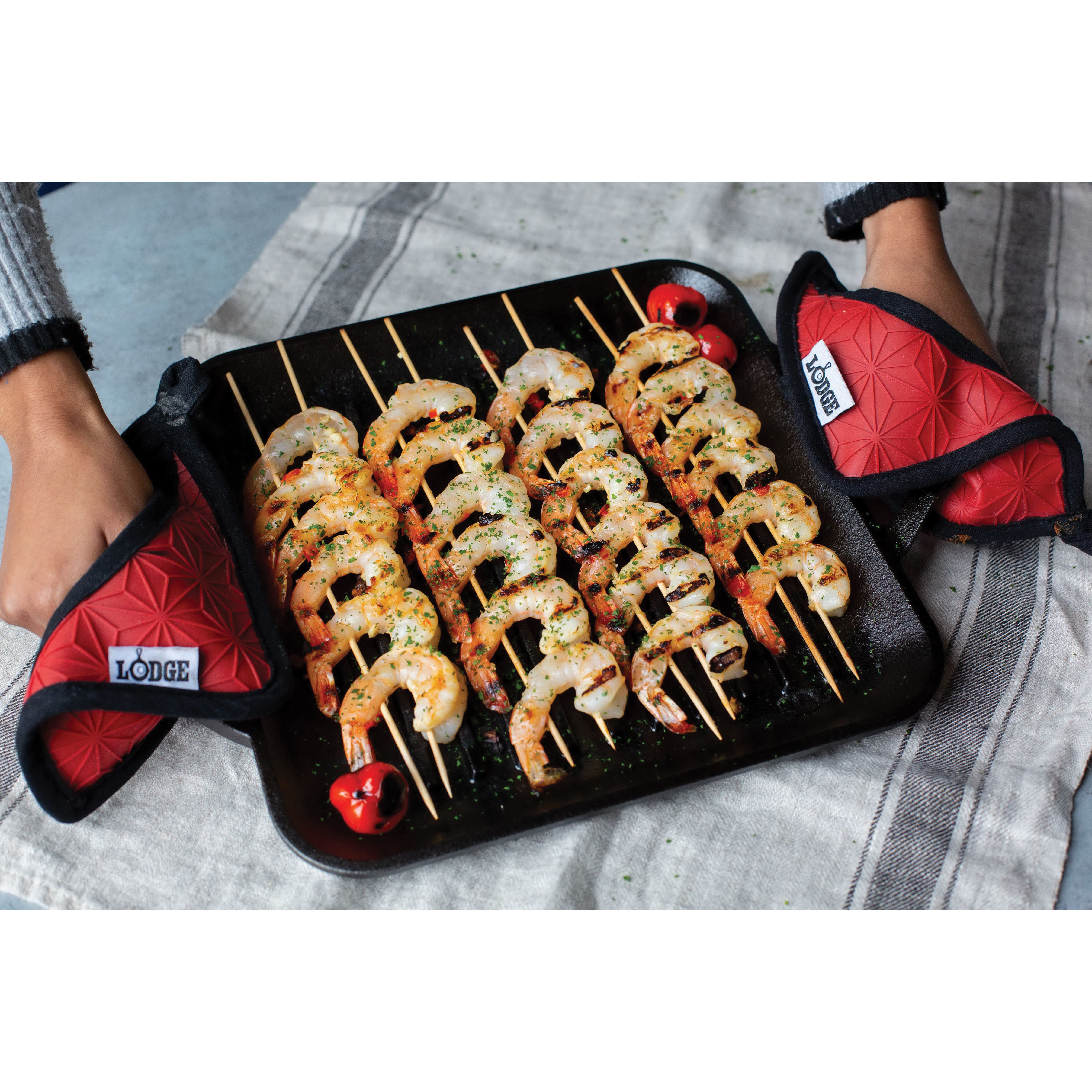 Lodge Pot Holder and Trivet, Fabric/Silicone, Red, 6.5 in L x 6.5 in W x 0.31 in H Dimensions