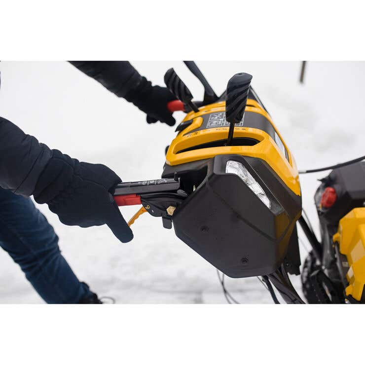 Cub Cadet 2X™ 30" IntelliPOWER® EFI Snow Blower