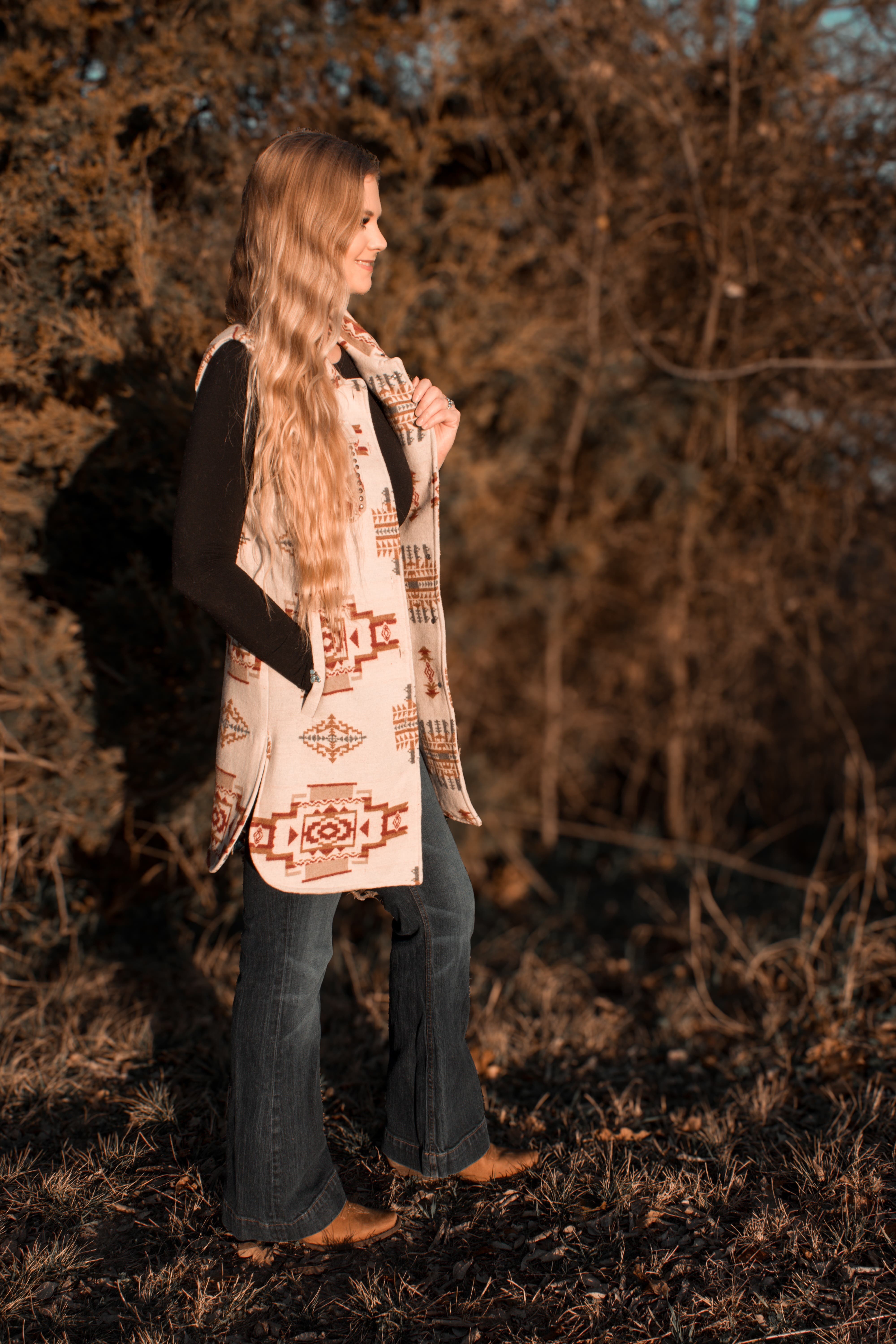 MontanaCo Women's Long Aztec Pattern Vest, Oatmeal
