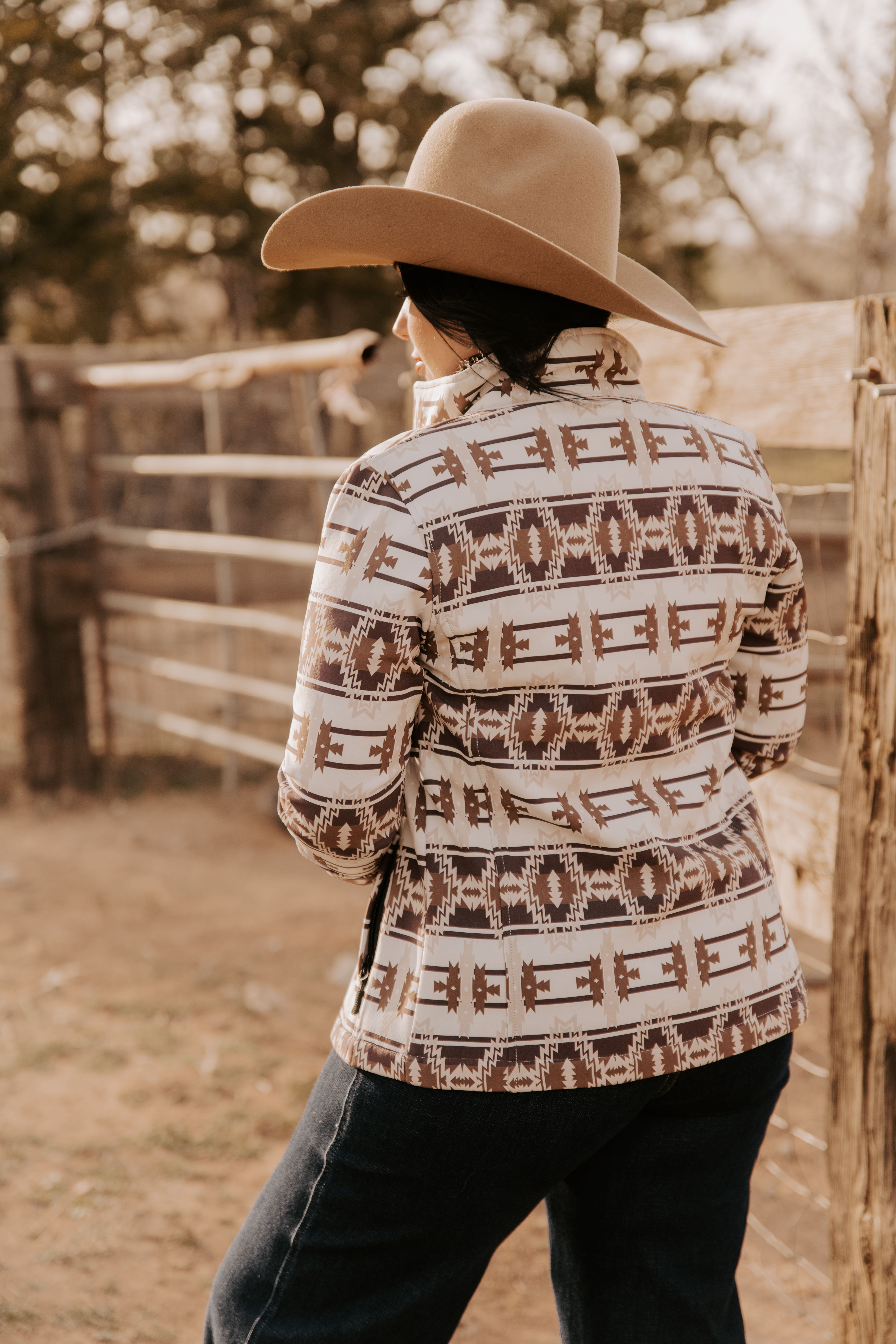 MontanaCo Women's Soft Shell Aztec Pattern Jacket