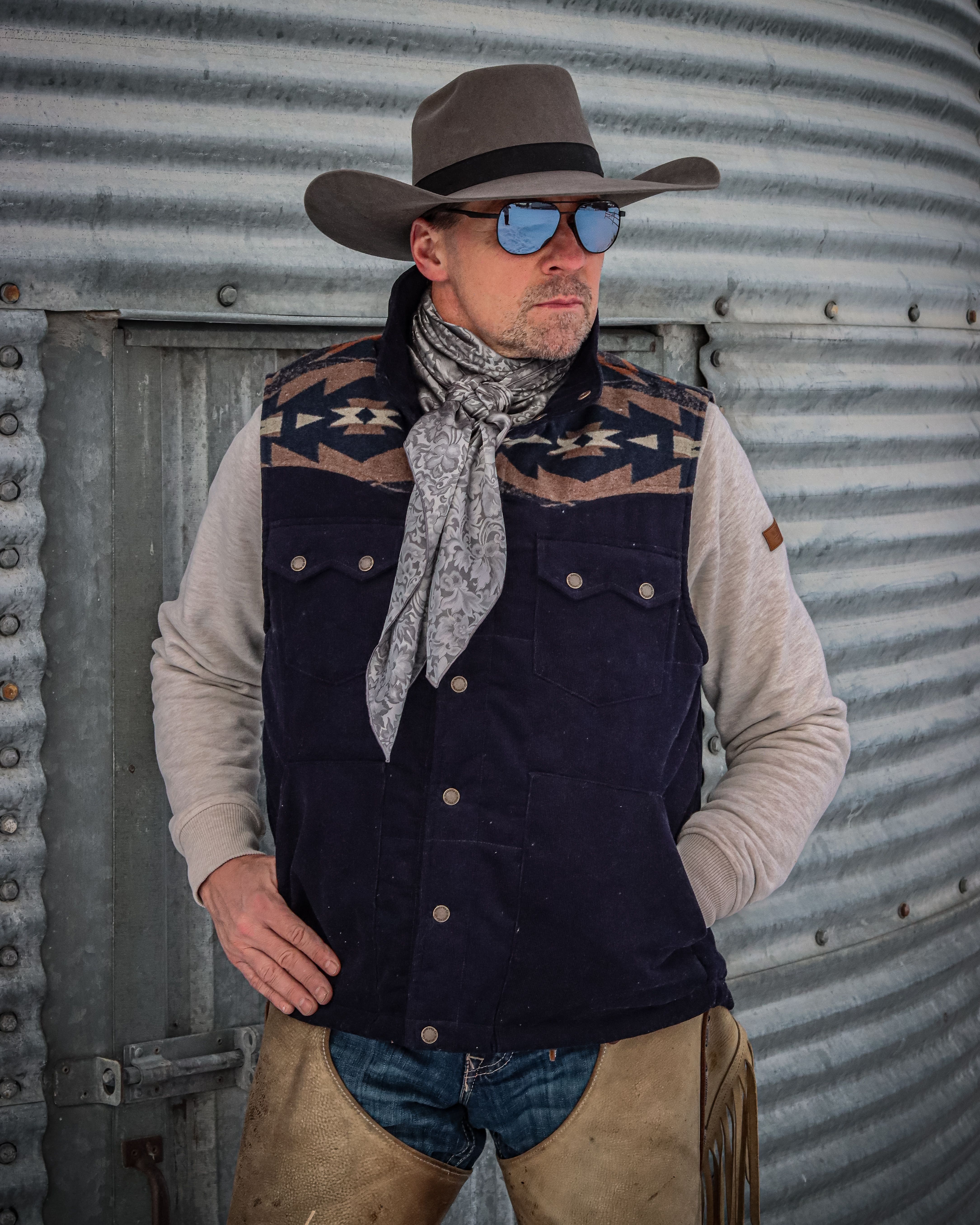 MontanaCo Men's Aztec Pattern Yoke Vest, Navy