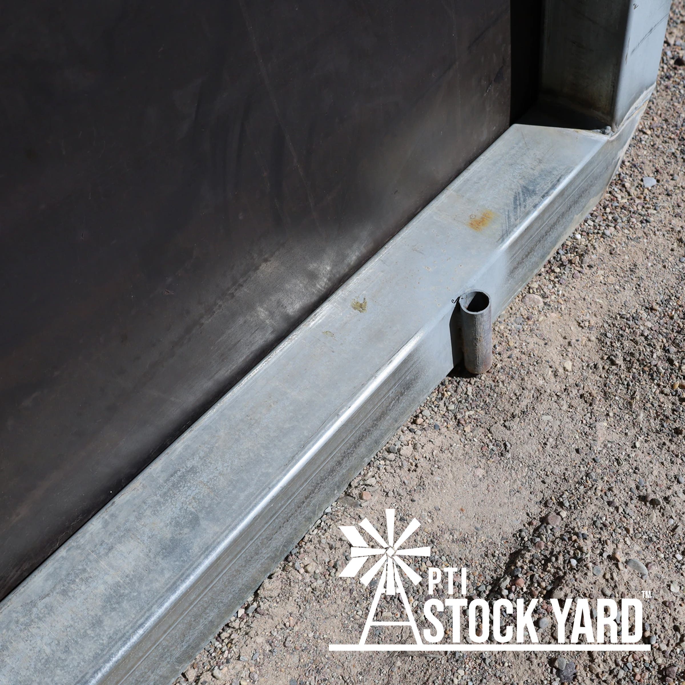 The Stockman Livestock Shelter, 12'x12'