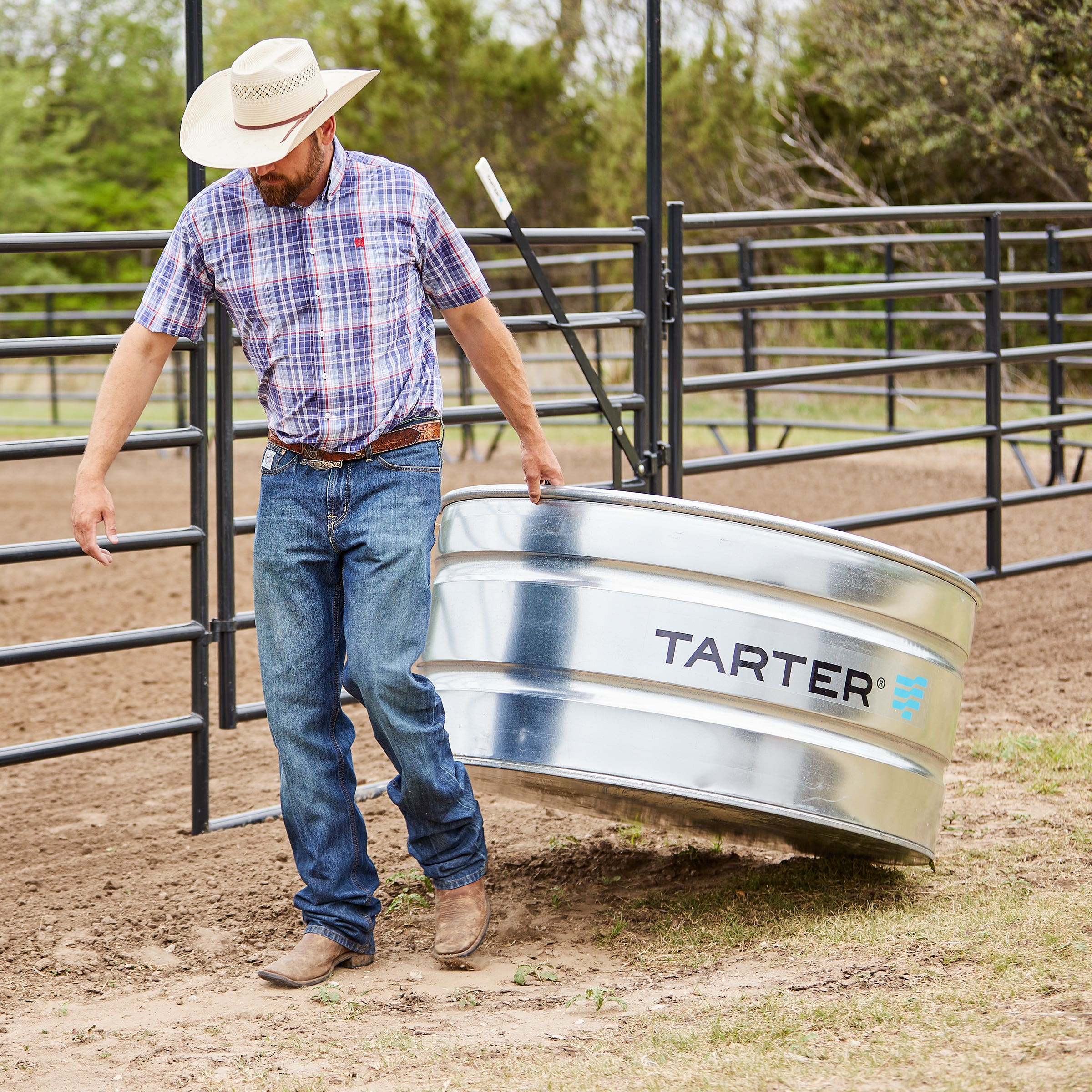 Tarter Round Stock Tank – 165 gal, Galvanized Steel