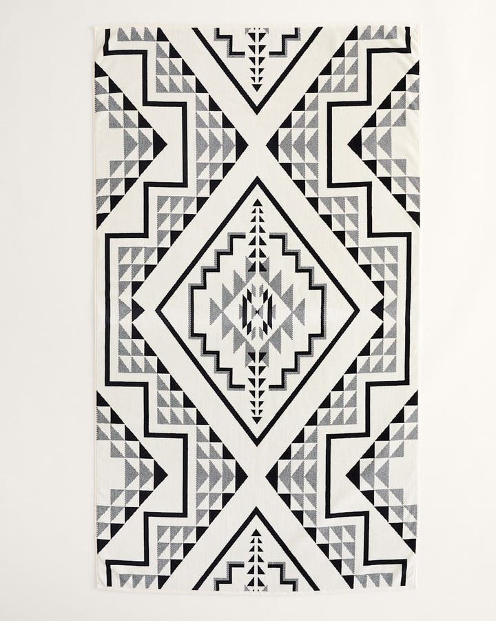 Pendleton Oxbow Spa Towel, Black & White