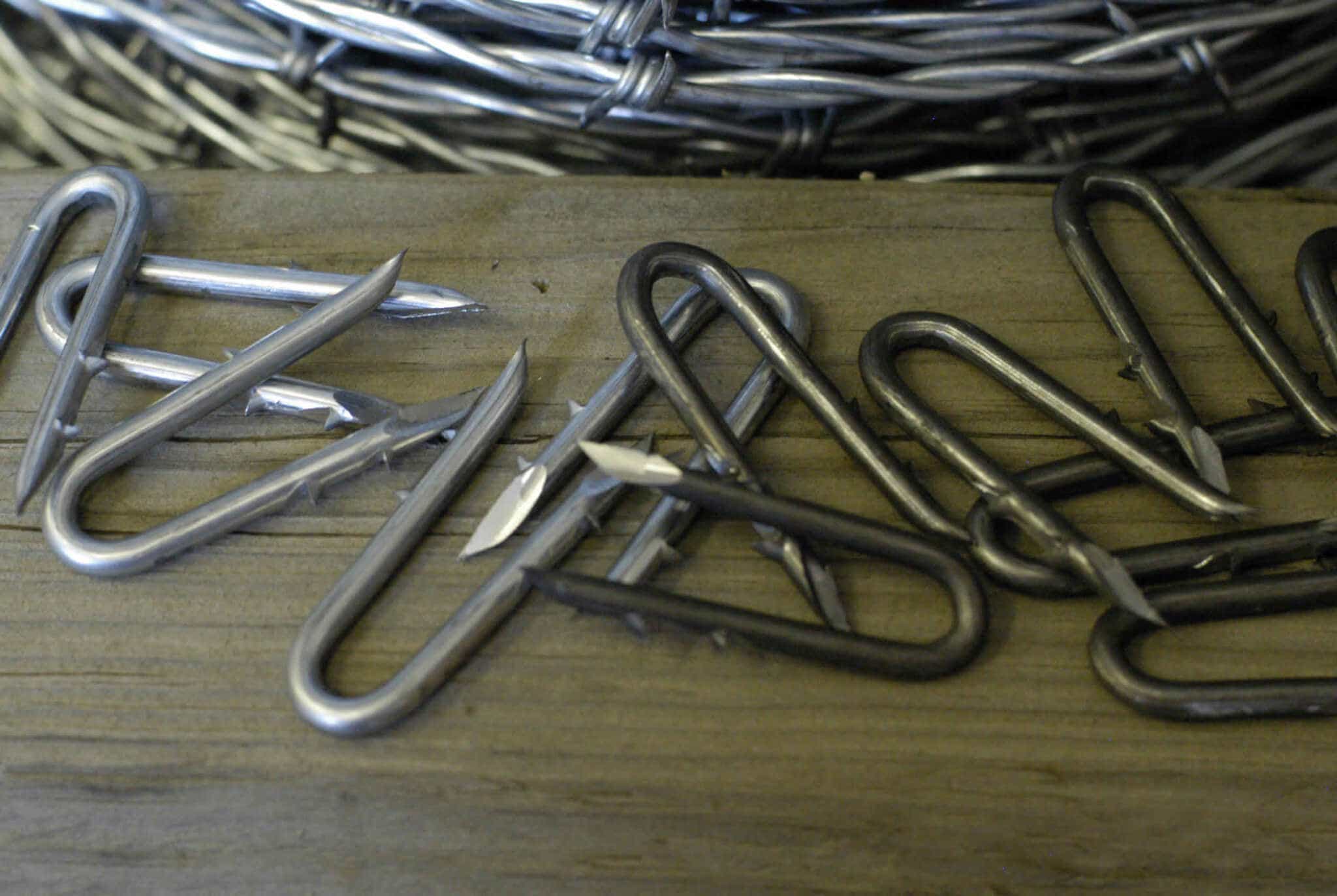 OK Brand Barbed Fence Staples, 1-1/2 in, 50 lb Bucket